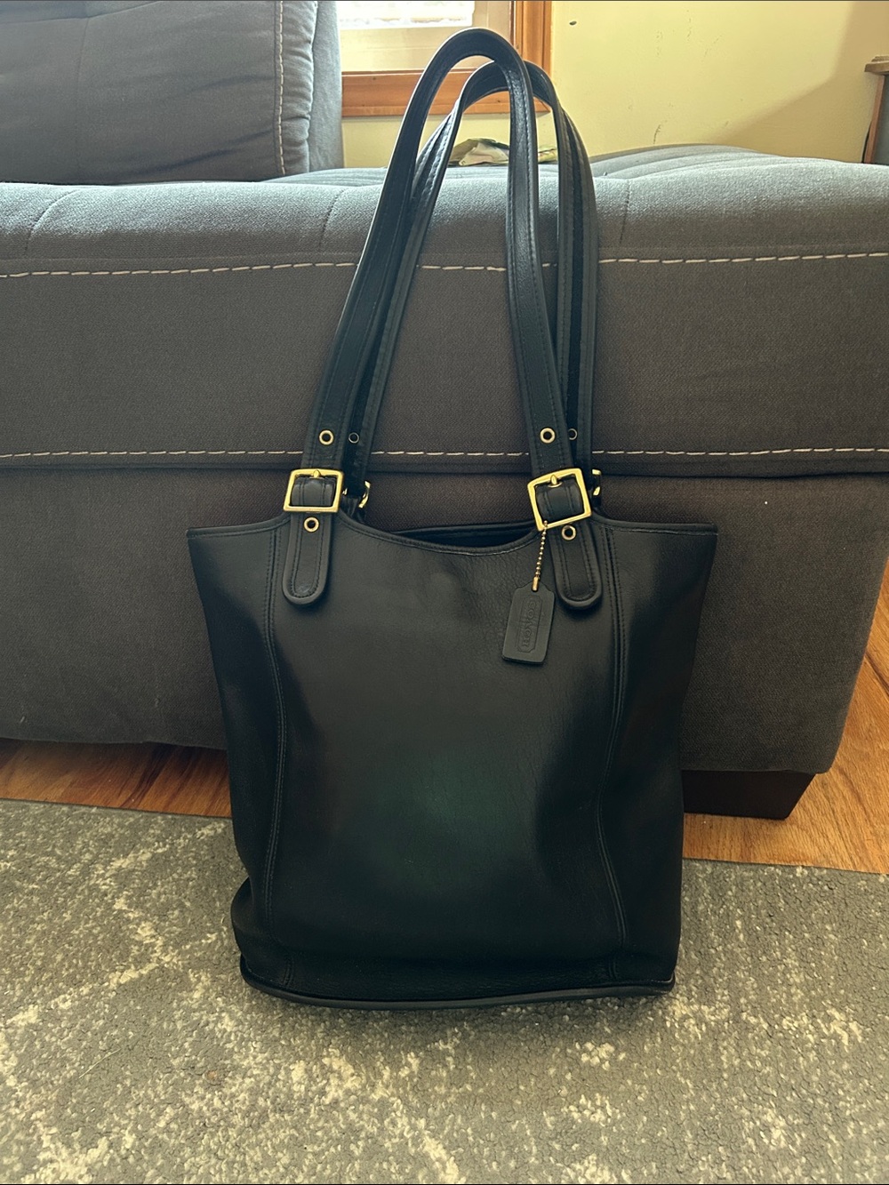 Coach Legacy Shopper 9090